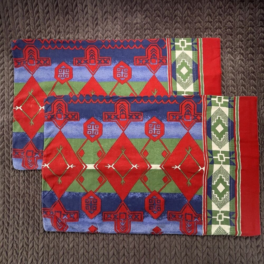 Vintage Polo Ralph Lauren Set of 2 Standard Pillowcases Southwest Navajo Aztec